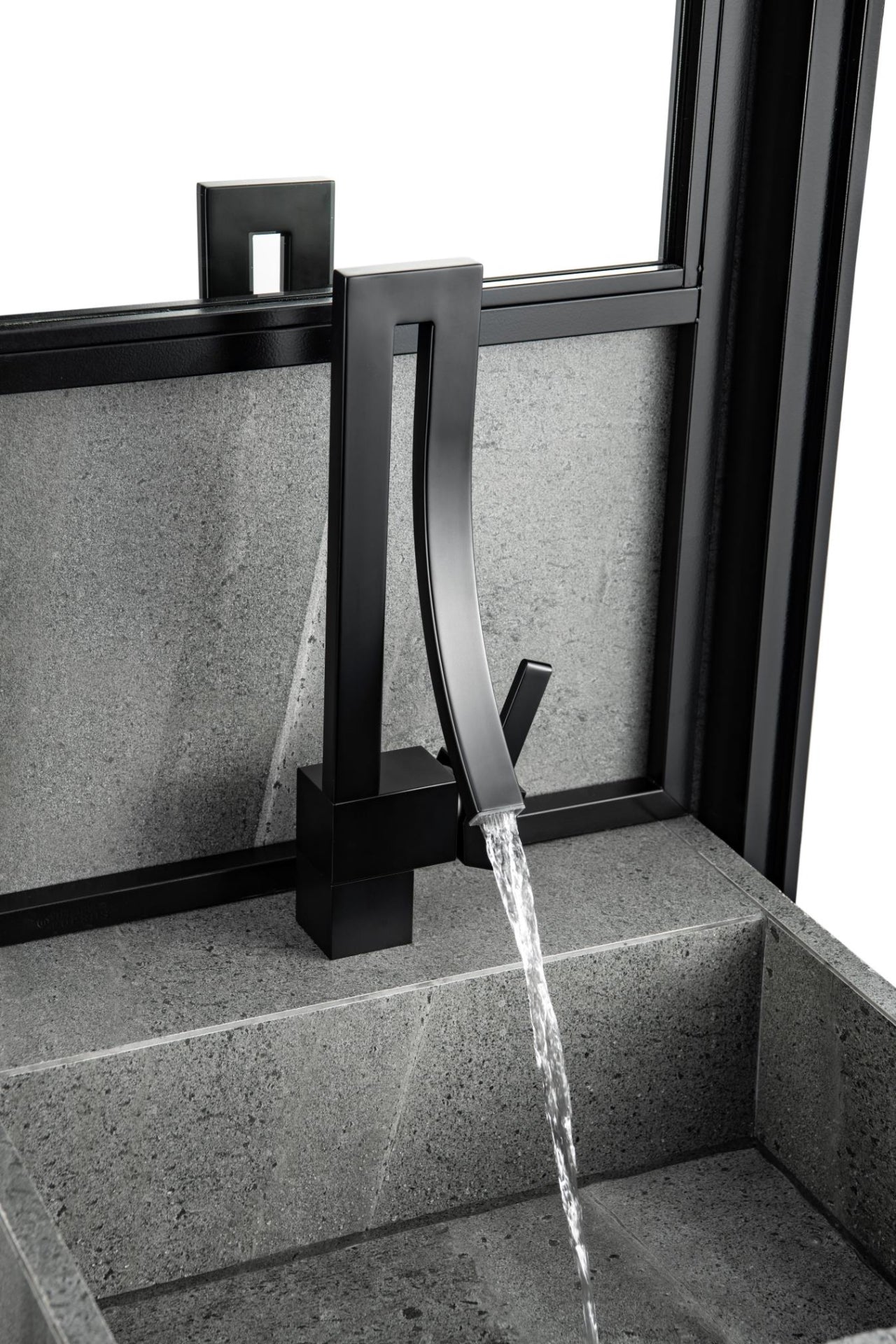 Aqua Elegance Single Lever Wide Spread Faucet Black