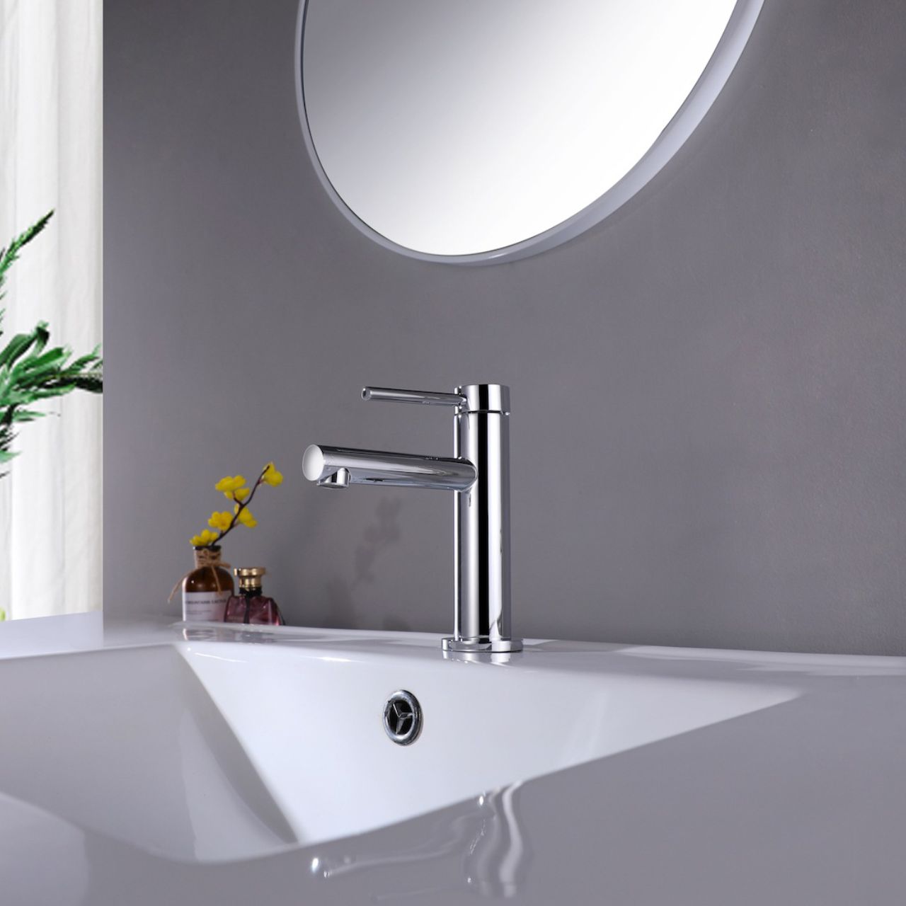 Aqua Legga Single Lever Bathroom Vanity Faucet Chrome