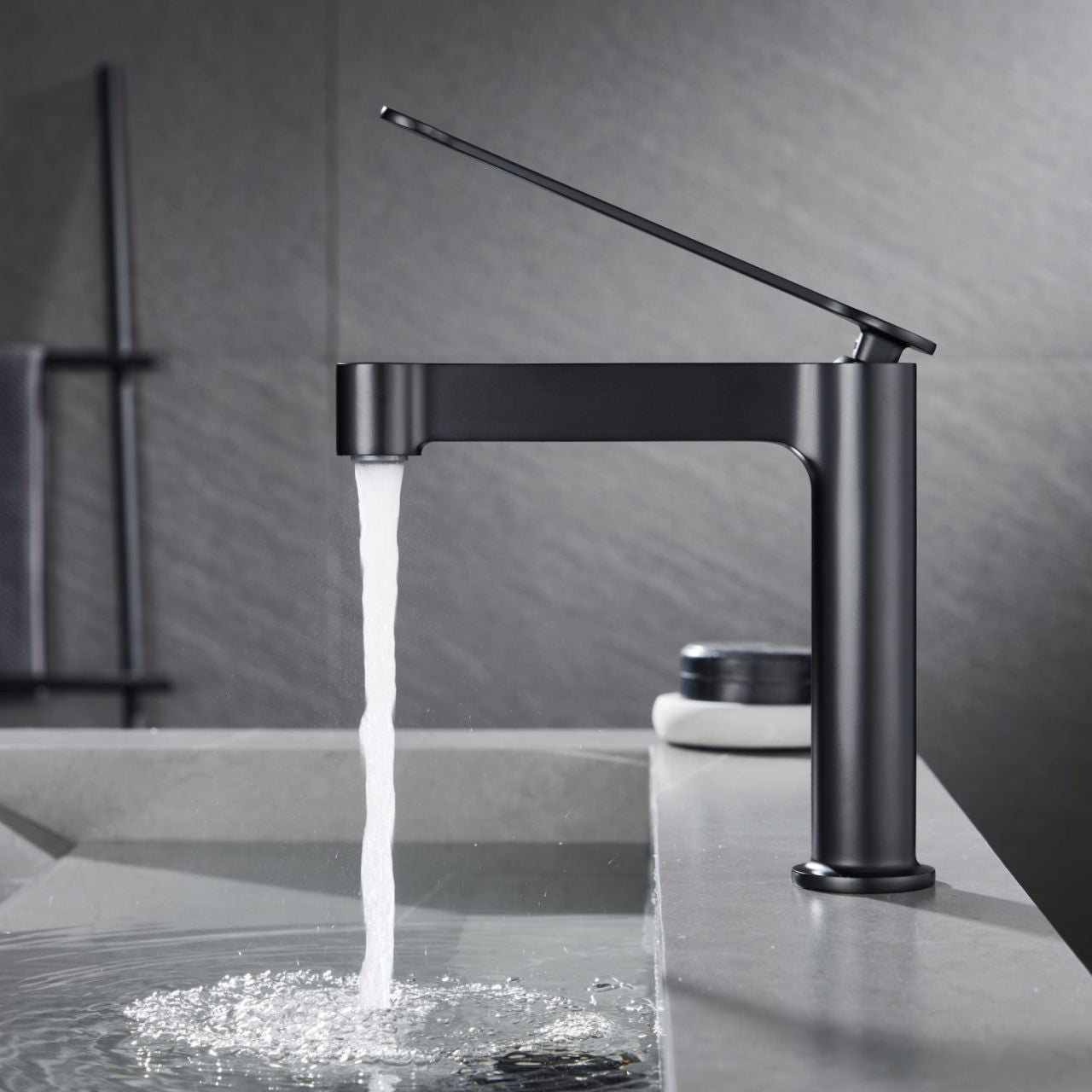 Aqua Mirante Single Lever Bathroom Vanity Faucet Black