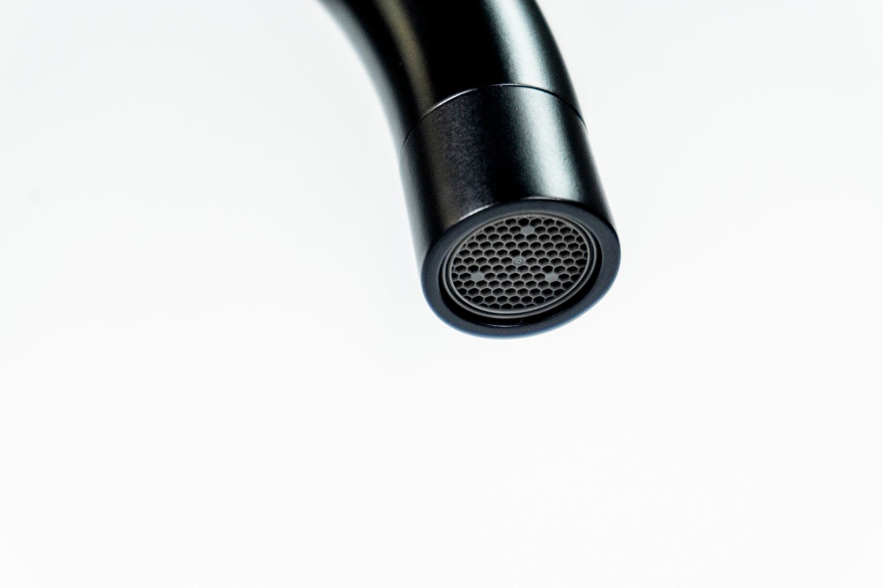 Aqua Ronda Floor Mounted Soker Tub Faucet Black