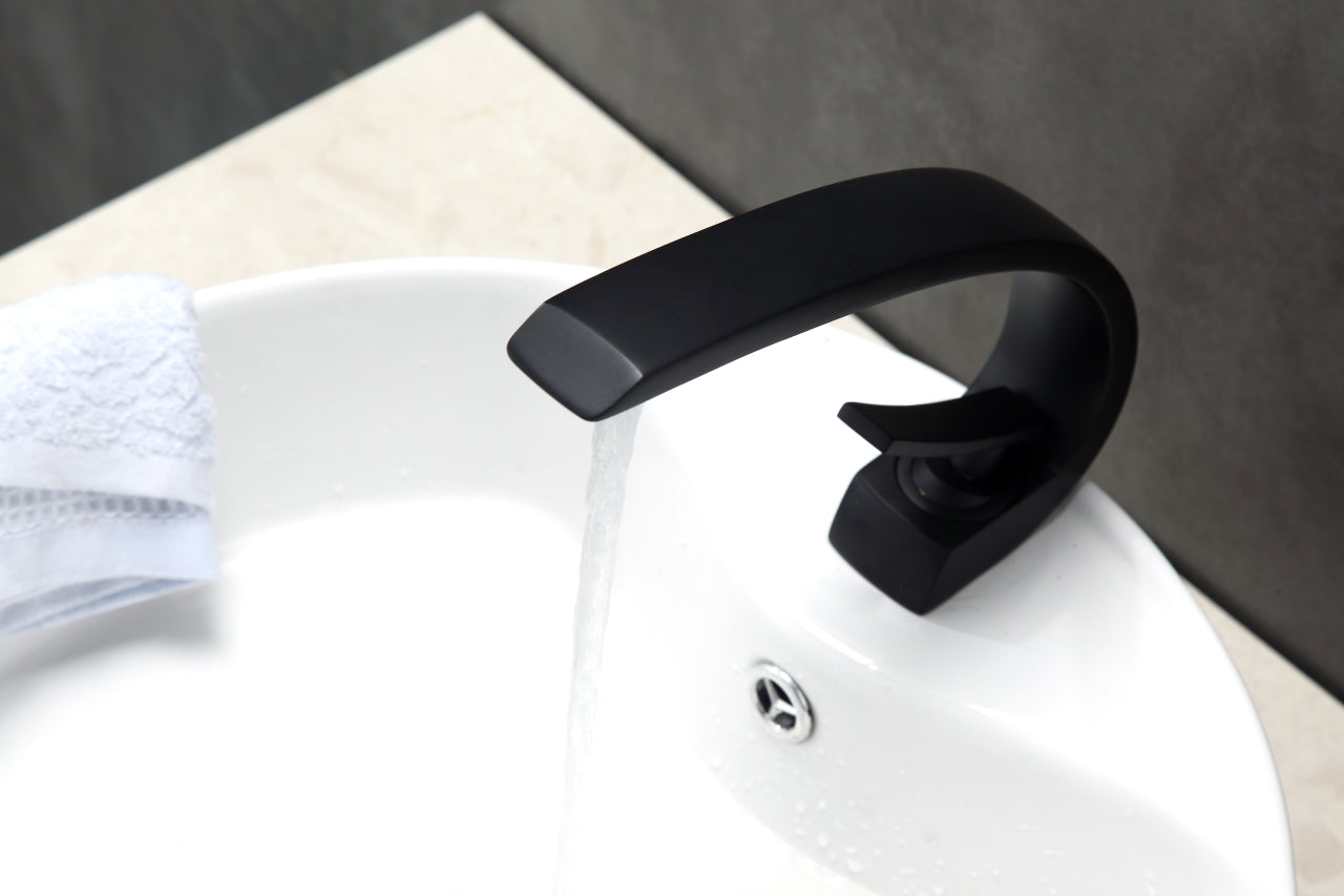 Aqua Arcco Single Lever Wide Spread Bathroom Vanity Faucet Black