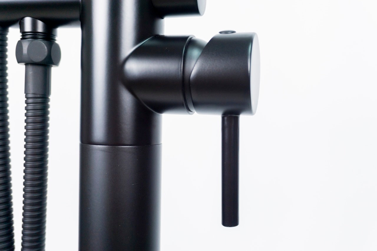 Aqua Ronda Floor Mounted Soker Tub Faucet Black