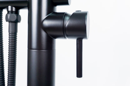 Aqua Ronda Floor Mounted Soker Tub Faucet Black