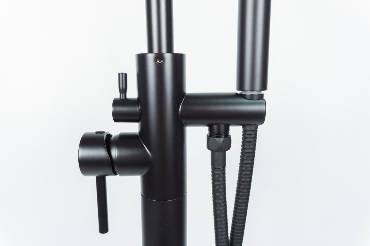 Aqua Ronda Floor Mounted Soker Tub Faucet Black